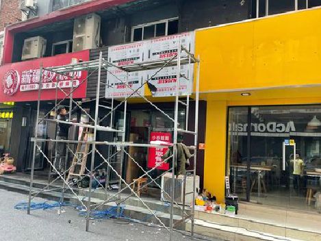 梅县制作广告招牌如何避免它发黄？